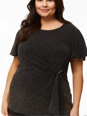 NWT Laura short sleeve buckle detail Top